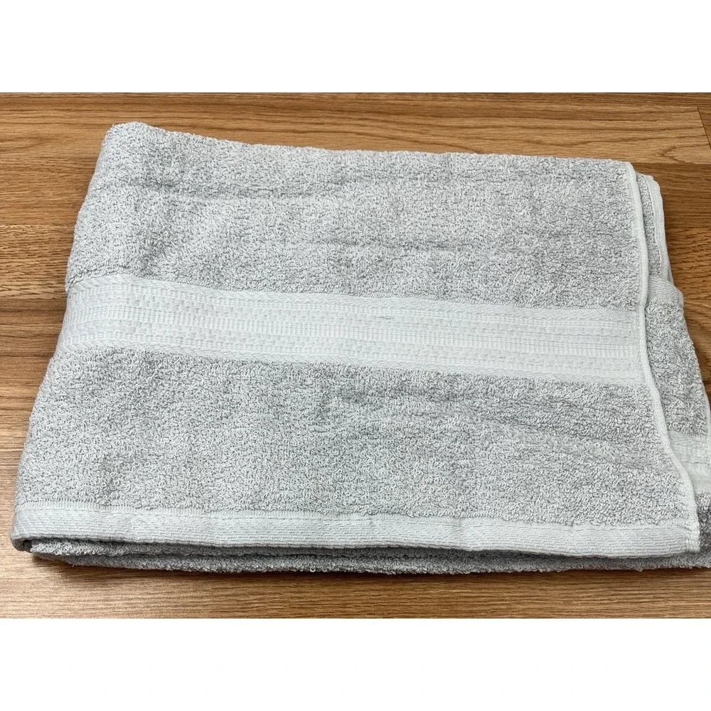 The Big One Solid Bath Towel, Light Grey, 30